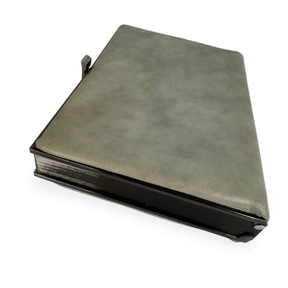 Vintage 1950s/60s Box Clutch – Silver Gray Vinyl, Red Lining, Metal Frame - Picture 13 of 16